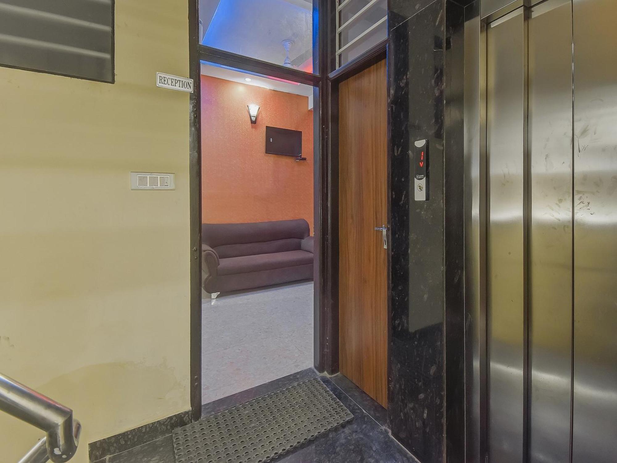 Hotel O Royal Blue Τζαϊπούρ Εξωτερικό φωτογραφία